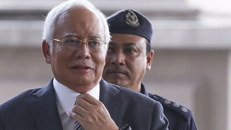 103031417 048592773 1.jpg